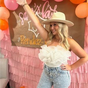 Meet your Posher, Sam